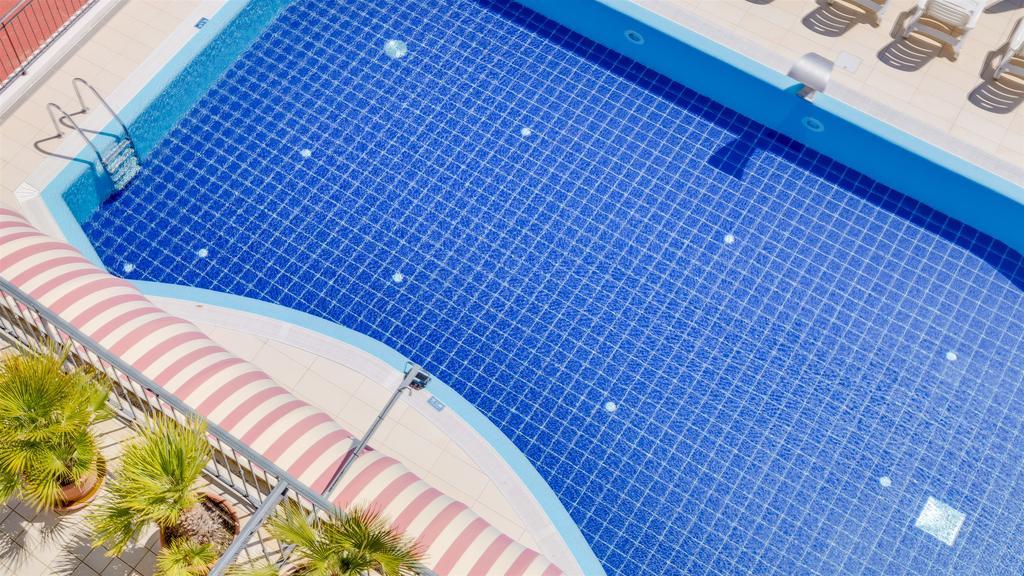 Hotel Manila Lido di Jesolo Exteriör bild