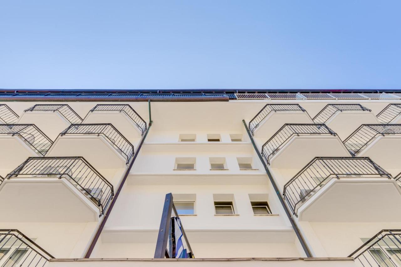 Hotel Manila Lido di Jesolo Exteriör bild